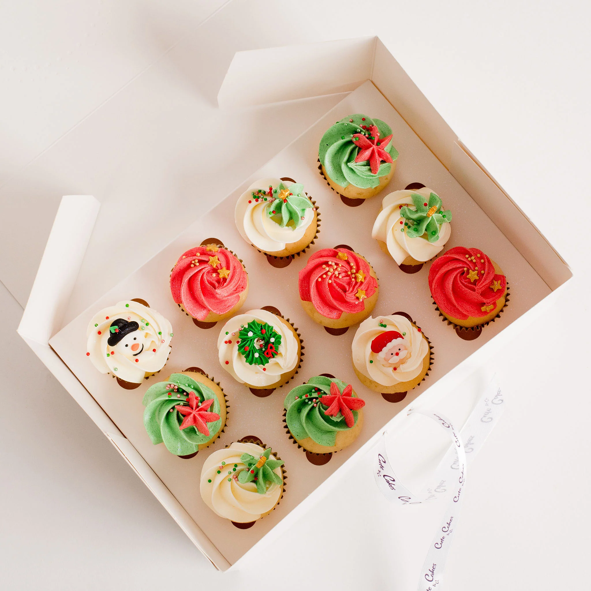Mini Christmas Cupcakes - Image 3